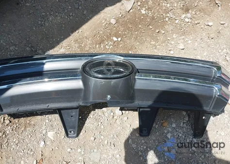 2018 Toyota Highlander Le Plus from USA, damaged, VIN 5TDZZRFH4JS288022